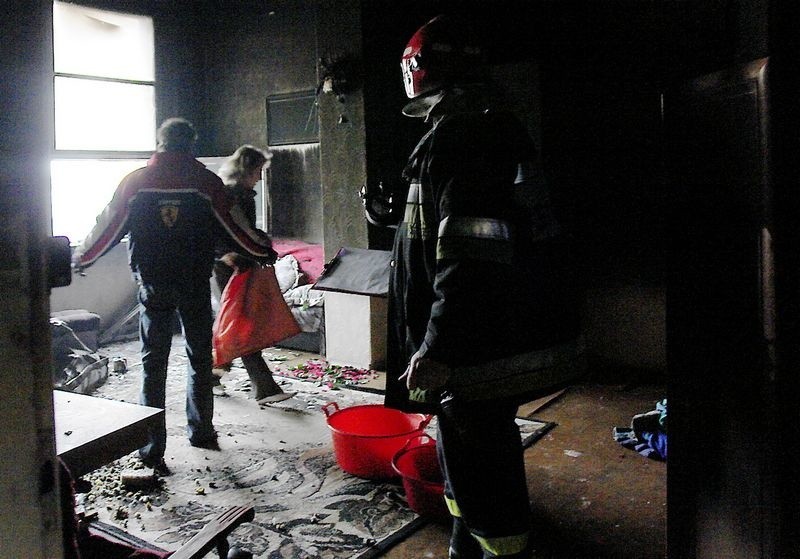 Grudziądz > Tragiczny pożar, pięć osób w szpitalu (foto)