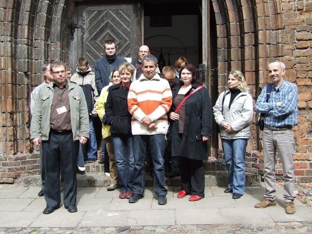 W niedzielę spacerkowiczów na zwiedzanie m.in. kościoła gimnazjalnego zaprosił Sławomir Grabowski