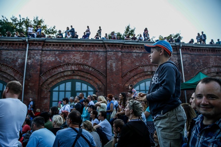 Międzynarodowy Festiwal Teatrów Plenerowych i Ulicznych FETA...