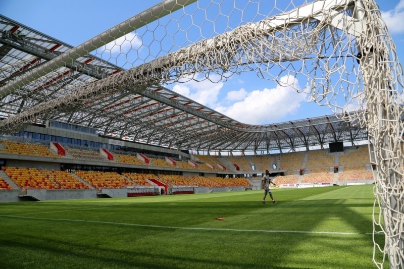 Stadion miejski niemal gotowy (zdjęcia, wideo)