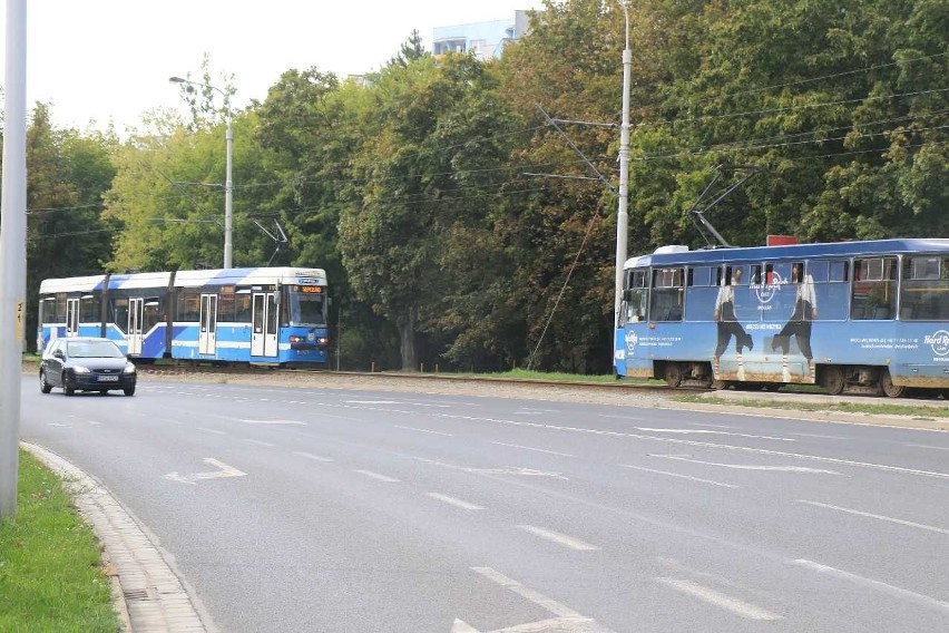 Wrocław: Tramwaje cudem uniknęły czołowego zderzenia