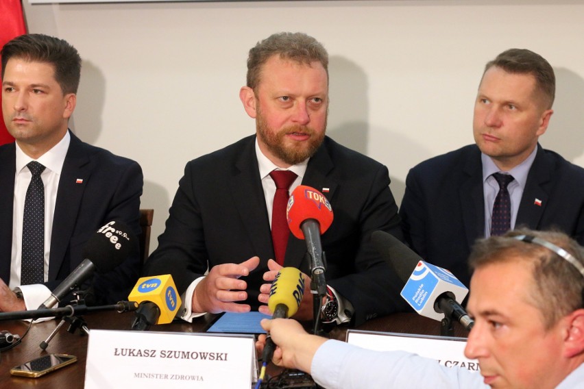Minister Szumowski przekazał pieniądze na kształcenie pielęgniarek i centrum symulacji w Lublinie