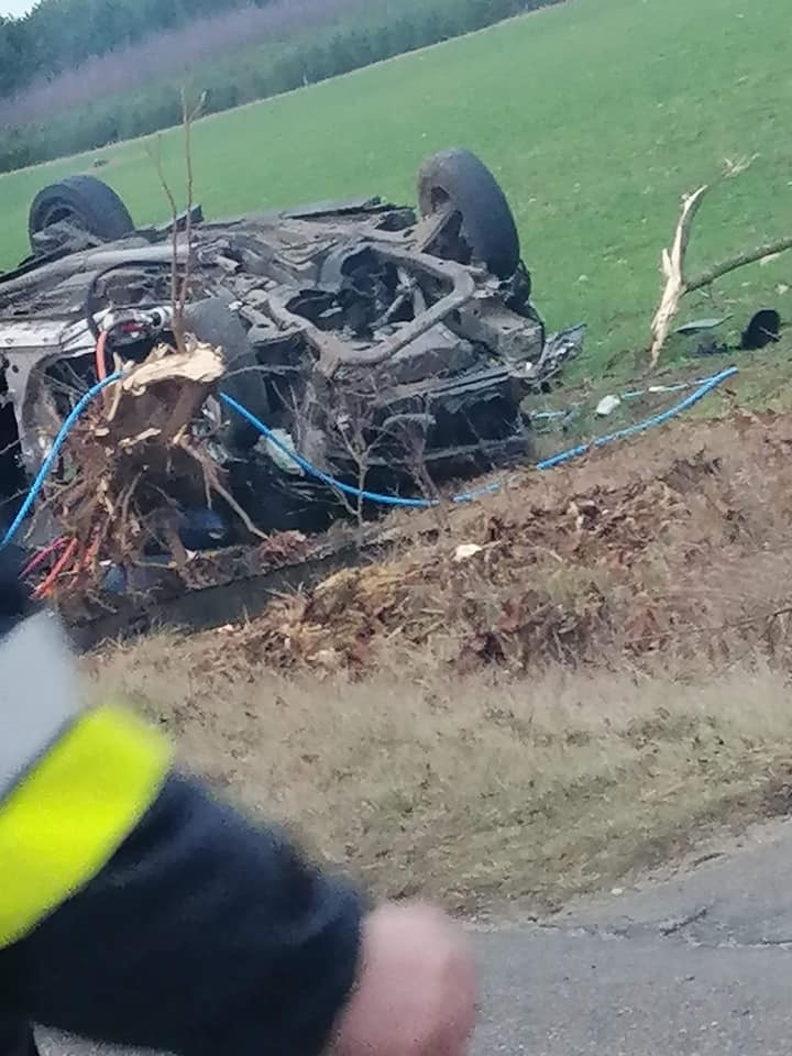 Powiat przasnyski. Wypadek pod Jednorożcem. Jedna osoba ranna. Wezwano Lotnicze Pogotowie Ratunkowe 20.01.2020 [ZDJĘCIA]