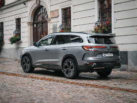 Renault Espace 1.2 E-Tech Full Hybrid 200 KM. Wrażenia z jazdy, dane techniczne, ceny, wyposażenie