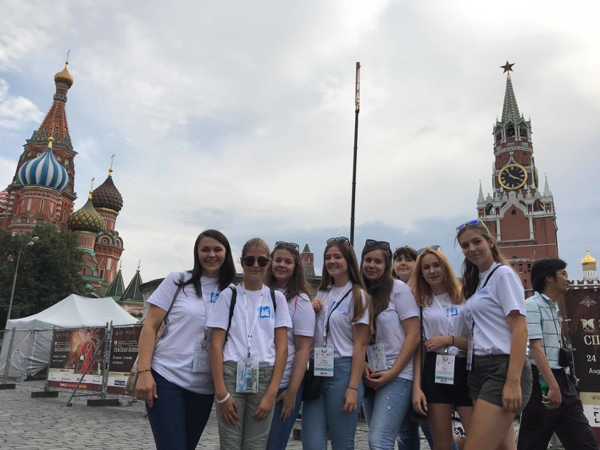 Mieszkanki naszego regionu podbiły serca jurorów w Międzynarodowym Festiwalu Języka Rosyjskiego w Moskwie!