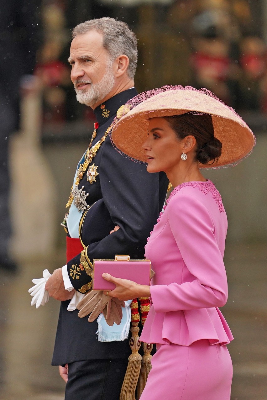 Król Hiszpanii Filip VI wraz z małżonką podczas uroczystości...
