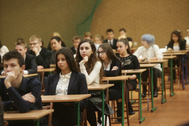 Matura z języka polskiego w Mysłowicach Matura 2016. Pełny serwis dla maturzysty o egzaminach HARMONOGRAM, TERMINARZ, PORADY, ARKUSZE, PYTANIA, ODPOWIEDZI, PRZECIEKI, OPINIE NAUCZYCIELI