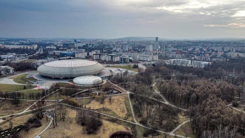 W zimie Park Lotników Polskich zyskał staw. Wykopano dziurę...