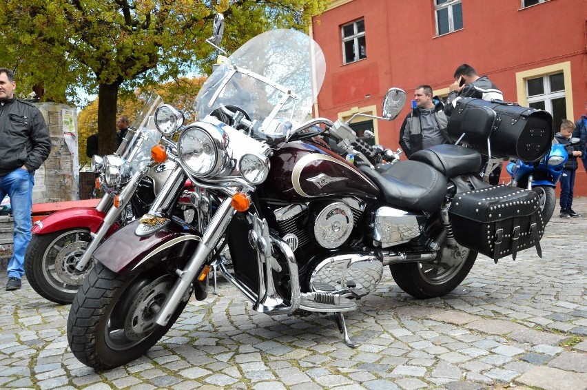 Rozpoczęcie sezonu motocyklowego w Kwidzynie. Parada i koncerty [ZDJĘCIA, WIDEO]