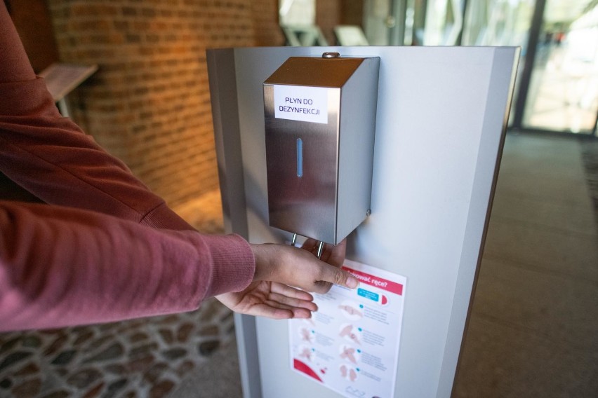 Od 28 listopada biblioteki na nowo będą otwarte dla swoich...