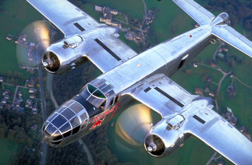 B-25J „Mitchell”. Dziś zabytkowy bombowiec dostarcza wrażeń...