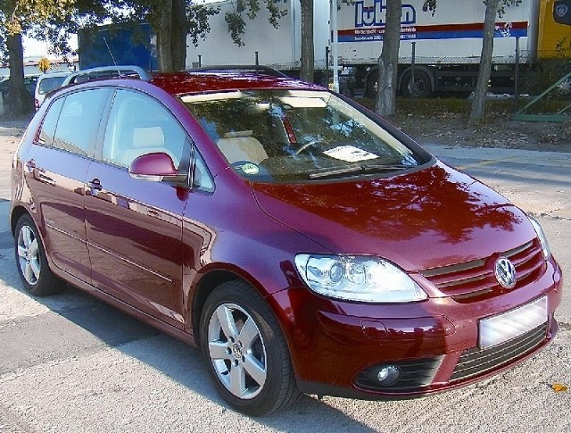 Volkswagen golf plus, rocznik 2008, zarejestrowany w Polsce, silnik 1,9 litra TDI, cena 46.500 zł (fot. Czesław Wachnik)