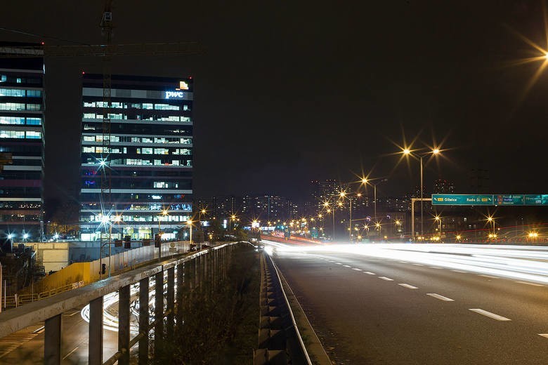 Uchwalenie ustawy metropolitalnej znów przesunięte o 2...