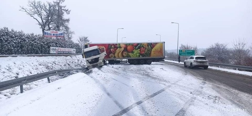 Do zdarzenia doszło w piątek na drodze wojewódzkiej 112...