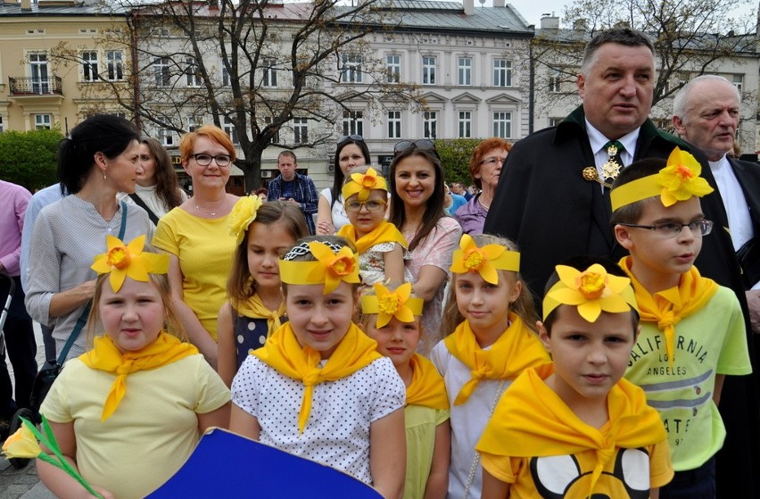 Żonkilowe Pola Nadziei po raz trzeci zakwitły w Przemyślu.