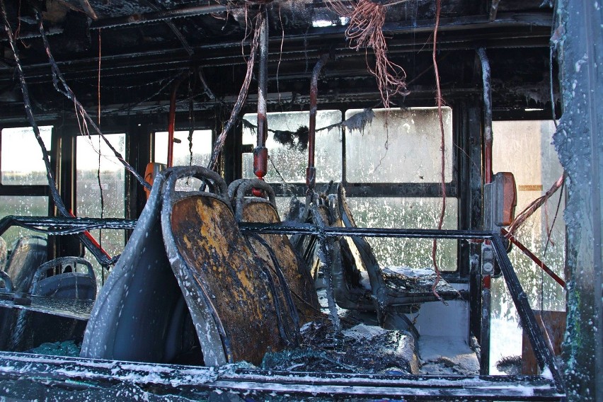 Spłonął hybrydowy autobus, który miał trafić do Częstochowy [ZDJĘCIA]