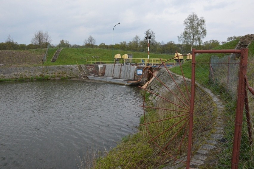 Przez Śluzę Opatowicką nie ma przejścia do 30 czerwca.