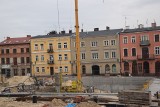 Modernizacja Starego Rynku w Częstochowie [ZDJĘCIA] Prace są zaawansowane, coraz lepiej widać konstrukcje pawilonu