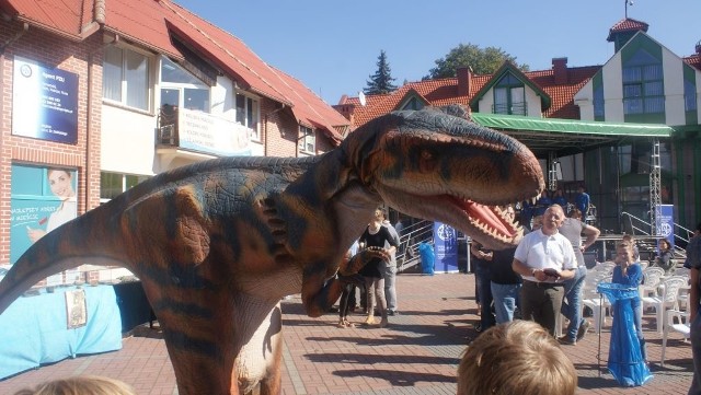 Ten średnich rozmiarów dinozaur był całkiem łagodny, choć jego ryk  - przerażający 