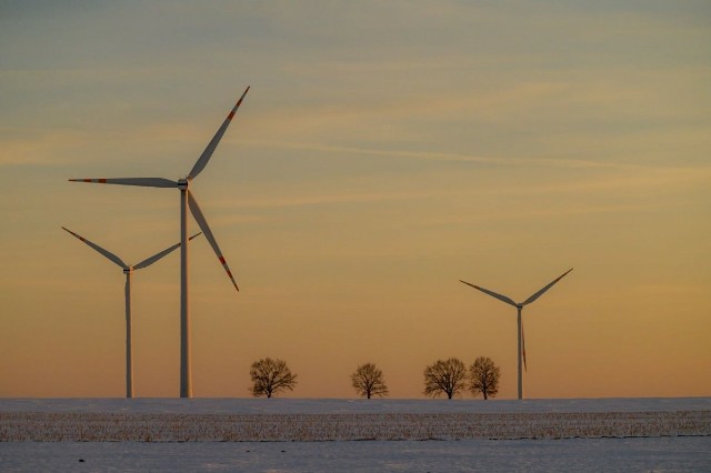 Spółka ORLEN Wind 3, należąca do Grupy Orlen, podpisała umowę przejęcia farm wiatrowych od brytyjskiego Octopus Renewables Infrastructurue Trust PLC.
