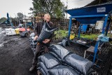 Wypłaty dodatków węglowych w gminach powiatu stalowowolskiego. Pieniądze już trafiają do mieszkańców