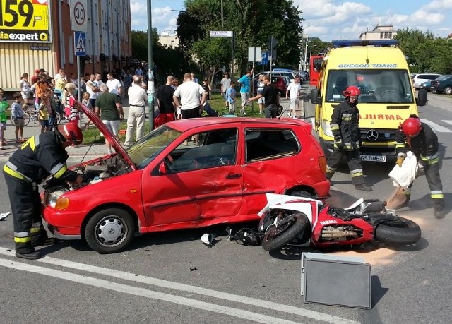 Wypadek na os. Piastów Śląskich w Strzelcach Opolskich.