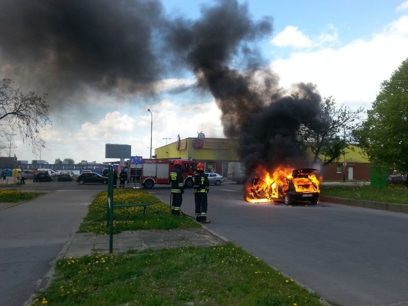 Pożar auta na Widzewie