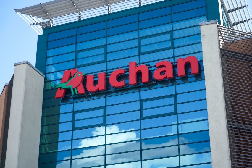 Zarobki magazyniera w Auchan wynoszą od 4100 do 4550 zł...