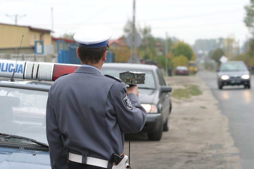 Radary policyjne Iskra 1 pokazują zafałszowane prędkości...