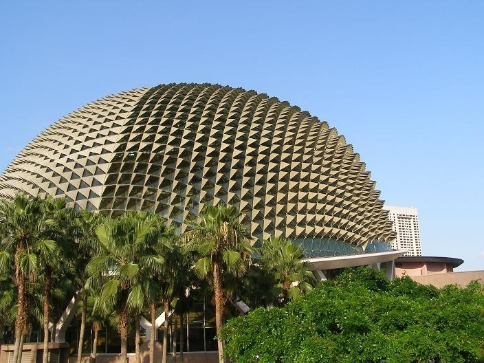 Budynek opery Esplanade w Singapurze ma kształt duriana -...