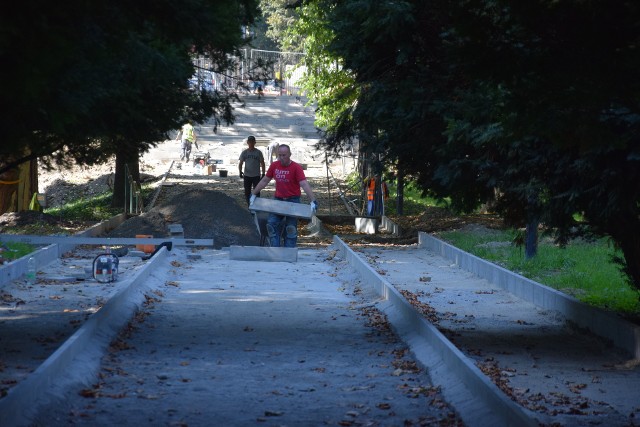 Aktualny termin zakończenia prac nad rewitalizacją Parku Róż to koniec listopada... tego roku.