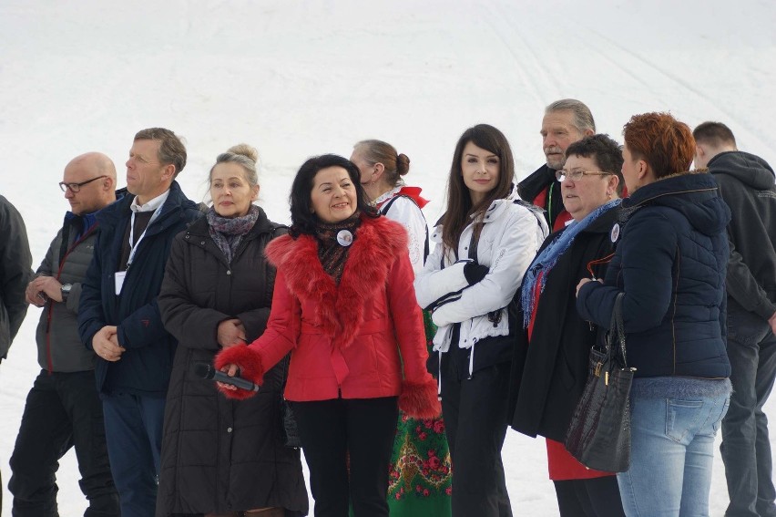 Rabka Zdrój. Prezydent Duda na nartach. Oddał hołd Marii Kaczyńskiej [ZDJĘCIA]