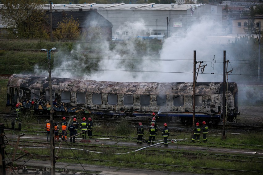 Spłonął wagon kolejowy na dworcu w Płaszowie