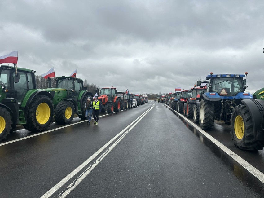 Protest rolników 2024. Kolejne blokady dróg w województwie podlaskim. Na wtorek zapowiedziano 17 zgromadzeń w regionie
