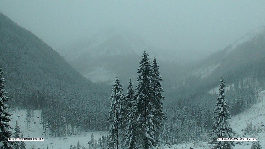 Tatry. Coraz trudniejsze warunki w górach. Lawinowa dwójka 