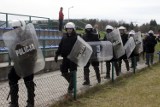 Awantura kibiców z policją po meczu TMRF Widzew Łódź z LKS II Rosanów [ZDJĘCIA+FILM]