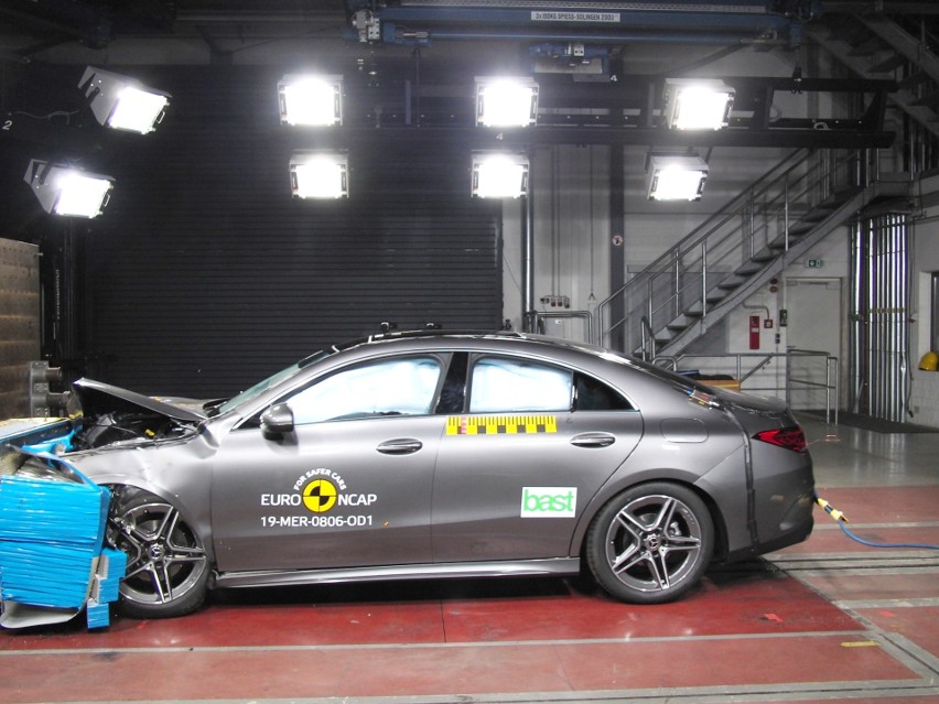 Mercedes-Benz CLA. Euro NCAP