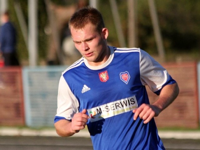 Jakub Zalewski doznał kontuzji i musiał po pierwszej połowie opuścić plac gry.