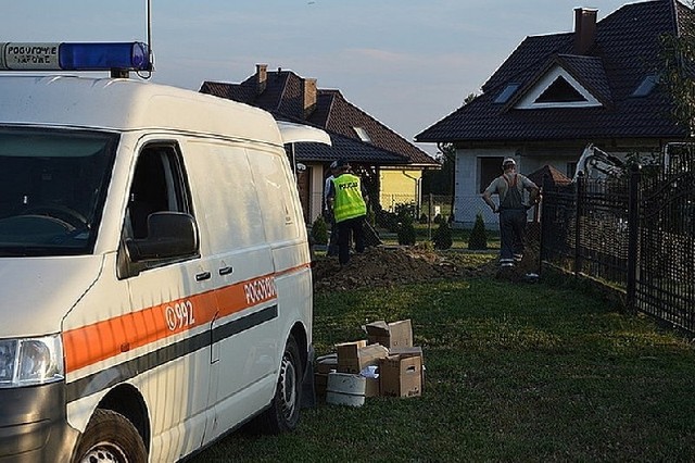 W Oleszycach podczas prac ziemnych uszkodzony został gazociąg.