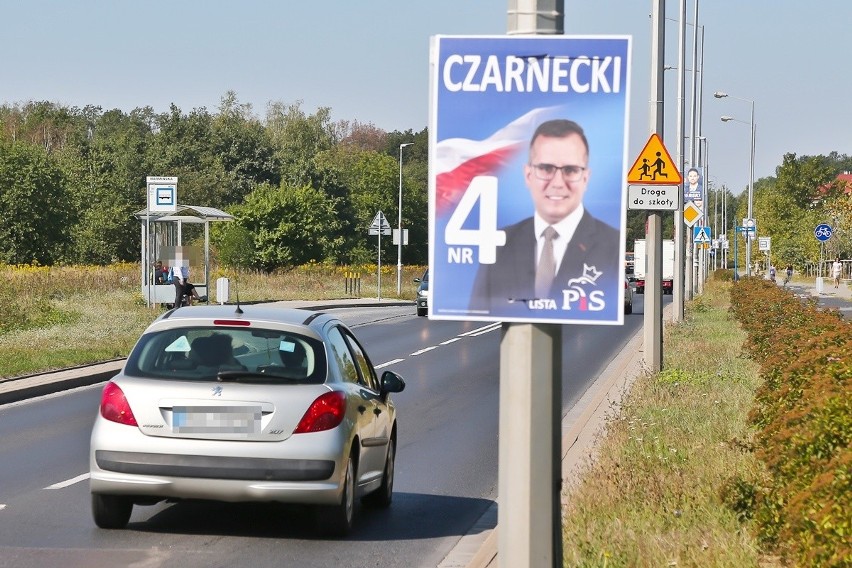 Plakaty wyborcze ulica Królewiecka Wrocław