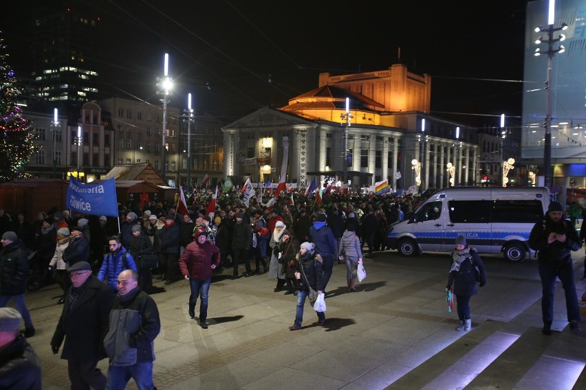 Demonstracja przeciw PiS w Katowicach 13 grudnia 2016