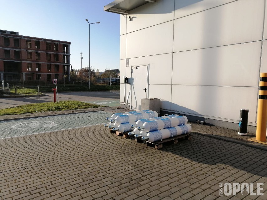Otwarcie szpitala tymczasowego w CWK w Opolu opóźnione o kilka tygodni. Brakuje ludzi i sprzętu do ratowania zdrowia