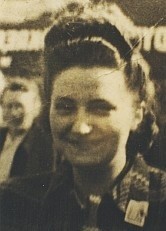 W 1922 roku 17-letnia Helena Kowalska późniejsza Święta...
