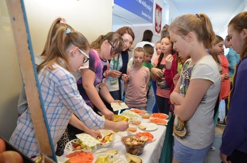 Spotkanie rozpoczęło się od pokazów multimedialnych...