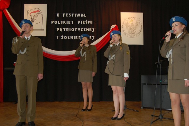 Festiwal Polskiej Pieśni Żołnierskiej i Patriotycznej odbędzie się w Mroczy kolejny raz. Zawsze biorą w nim udział zespoły wojskowe z Bydgoszczy