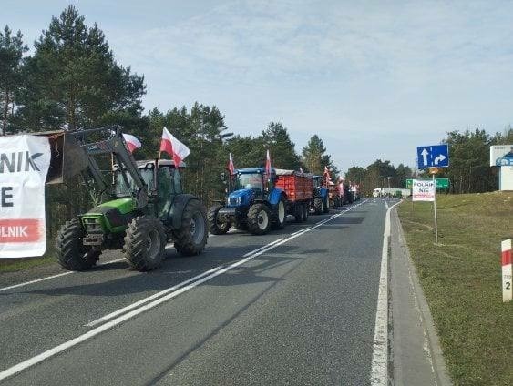 Tak wygląda protest rolników, który odbywa się 20 marca w Przyłubiu.