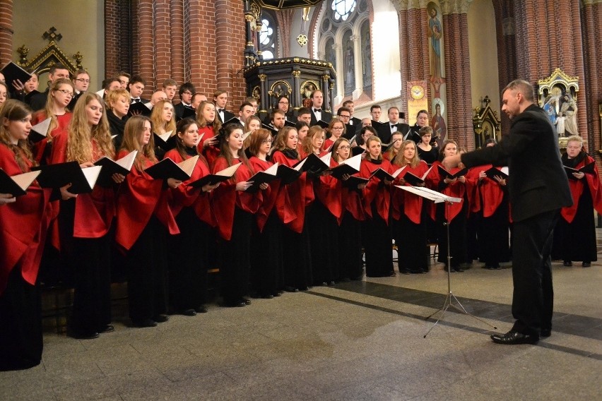 Zabrze: Liturgia Męki Pańskiej w kościele św. Anny