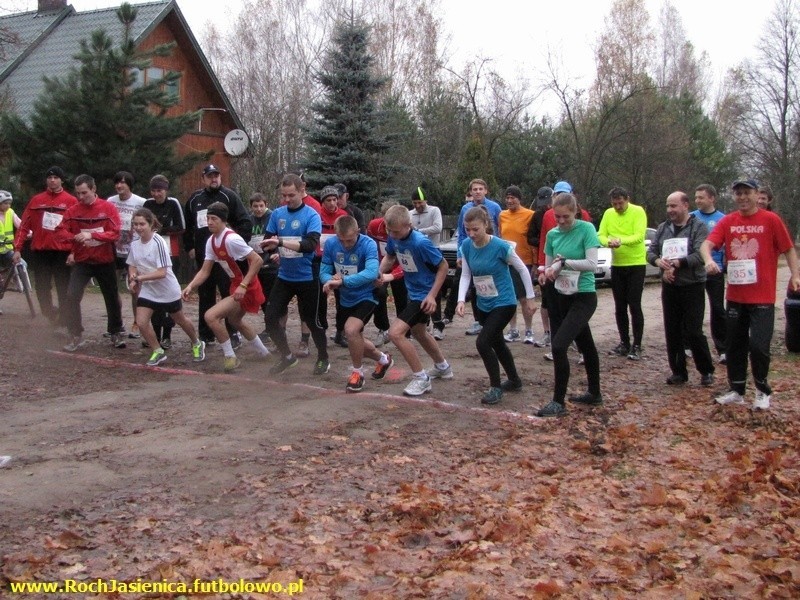 Prawie 30 osób wzięło udział w Leśnym Półmaratonie Niepodległości