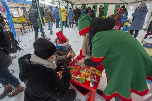 Park w Karlinie otwarty został w sobotę, 11 grudnia.