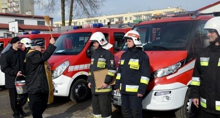Piękne nowe Iveco na OSP Włochy. To pierwszy nowy wóz strażacki w gminie Nowa Słupia
